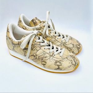 adidas Originals Country Sneaker, NWOT